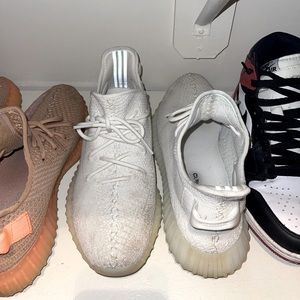 Yeezy 350 Triple White